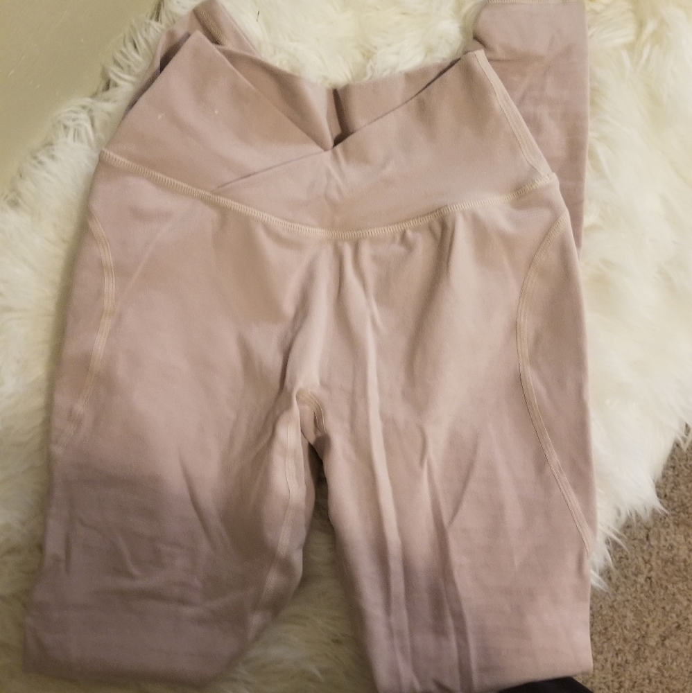 Alphalete Cross Waistband No front seam XS